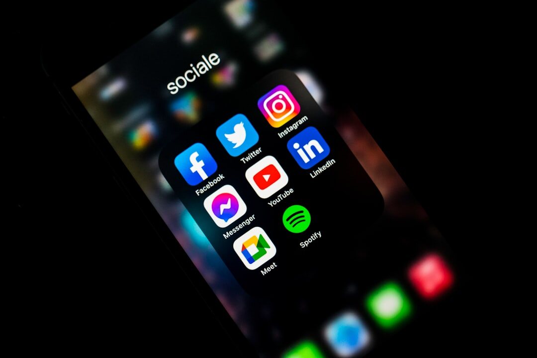 social media celebrity backlash
